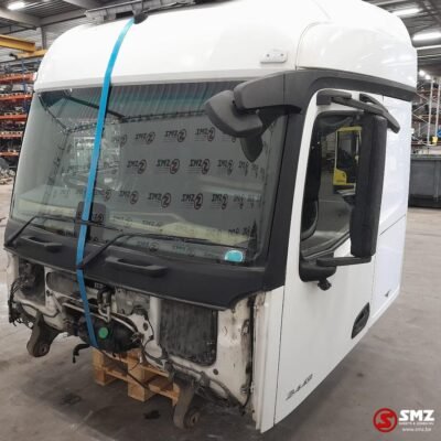 Used cabin RHD Mercedes