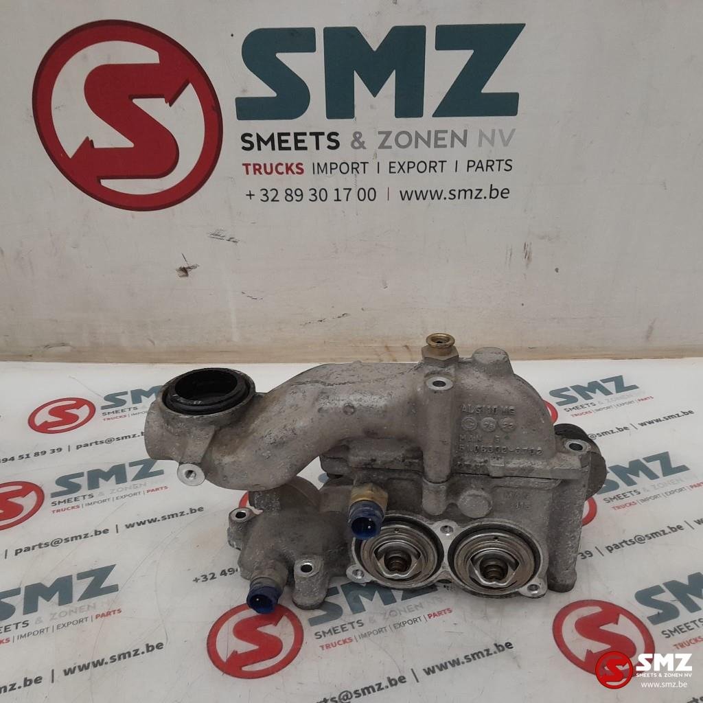 Used thermostat housing MAN