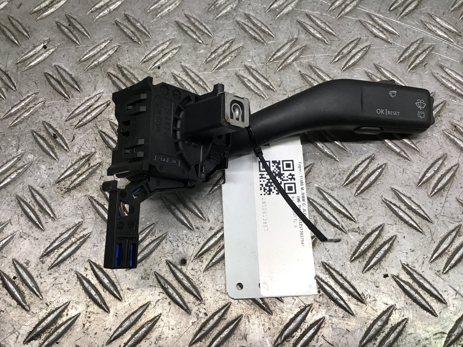 Verified used auto parts with OE number 1K0953519A at PartsBit