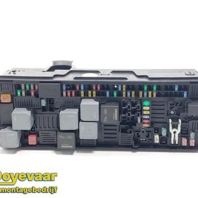 Fuse Box LAND ROVER RANGE ROVER SPORT (L494)