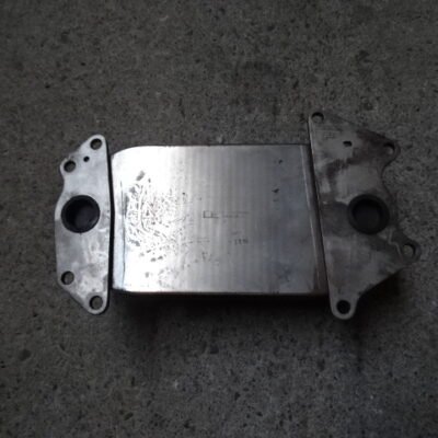 Oil Cooler for Mercedes-Benz Actros MP 4 011820471000 A4721802365 A4711801065 A4711800765 A4711800265