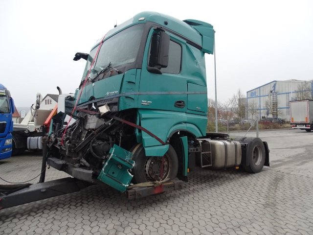 Bonnet Mercedes-Benz Actros MP 4 08.2012-08.2012
