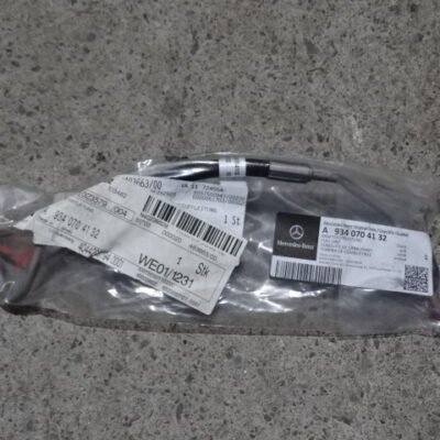 Fuel Line for Mercedes-Benz ATEGO A9340704132 A9340702232 A9340703032