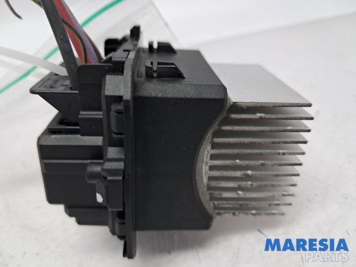 7701209850 Original Part Number – new or used Resistor Interior Blower